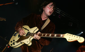 THE ZUTONS. Live